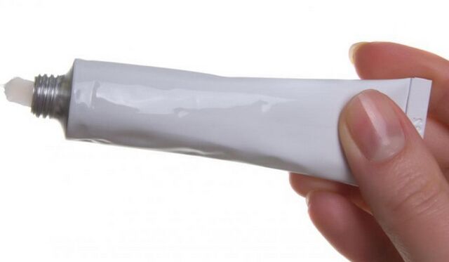 Use of gel to treat varicose veins